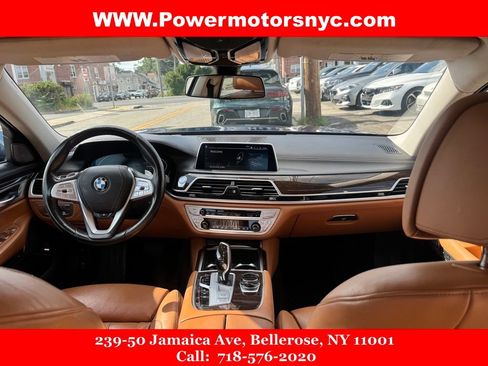 Used 2022 BMW 750i xDrive w/ Executive Package AWD/4WD image 35