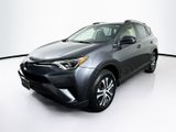 Used 2018 Toyota RAV4 LE image 3