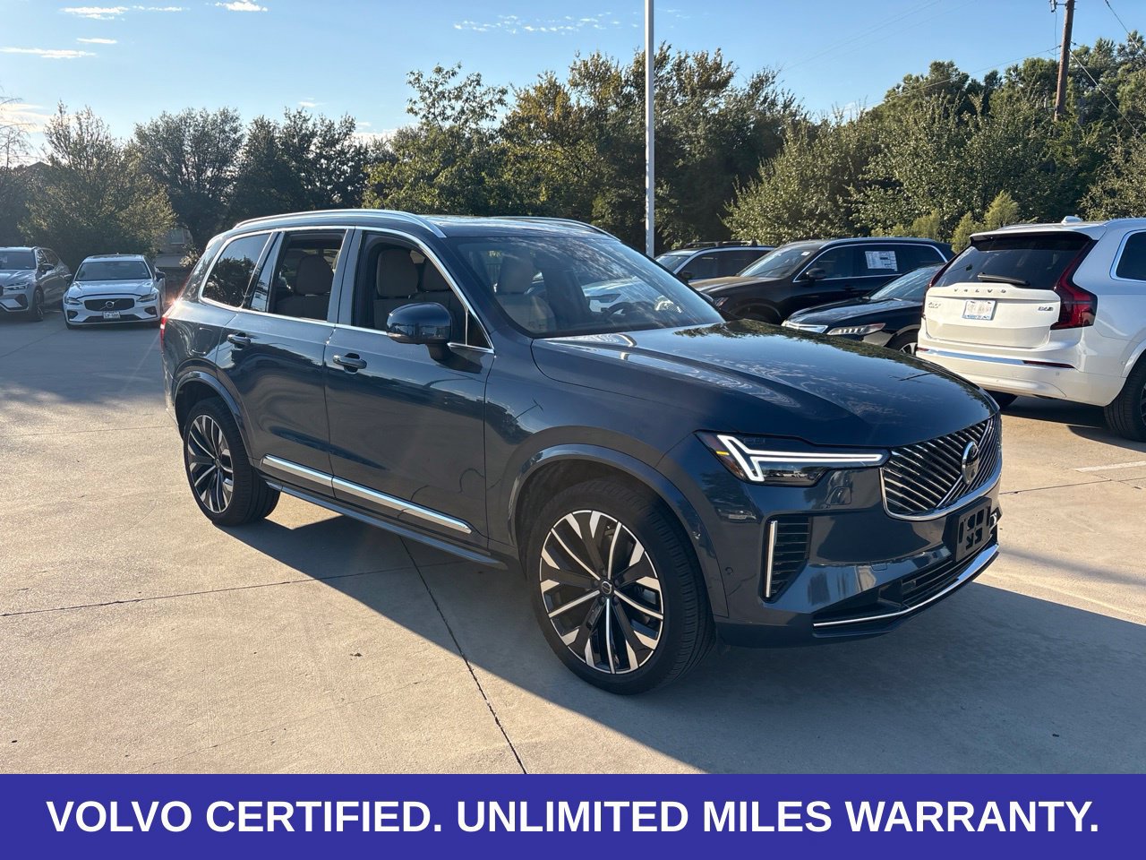 Certified 2026 Volvo XC90 B6 Plus w/ Protection Package Premier AWD/4WD image 2