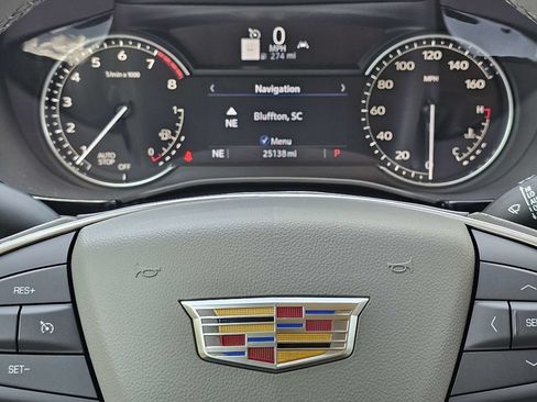 Certified 2024 Cadillac XT5 Premium Luxury FWD image 30