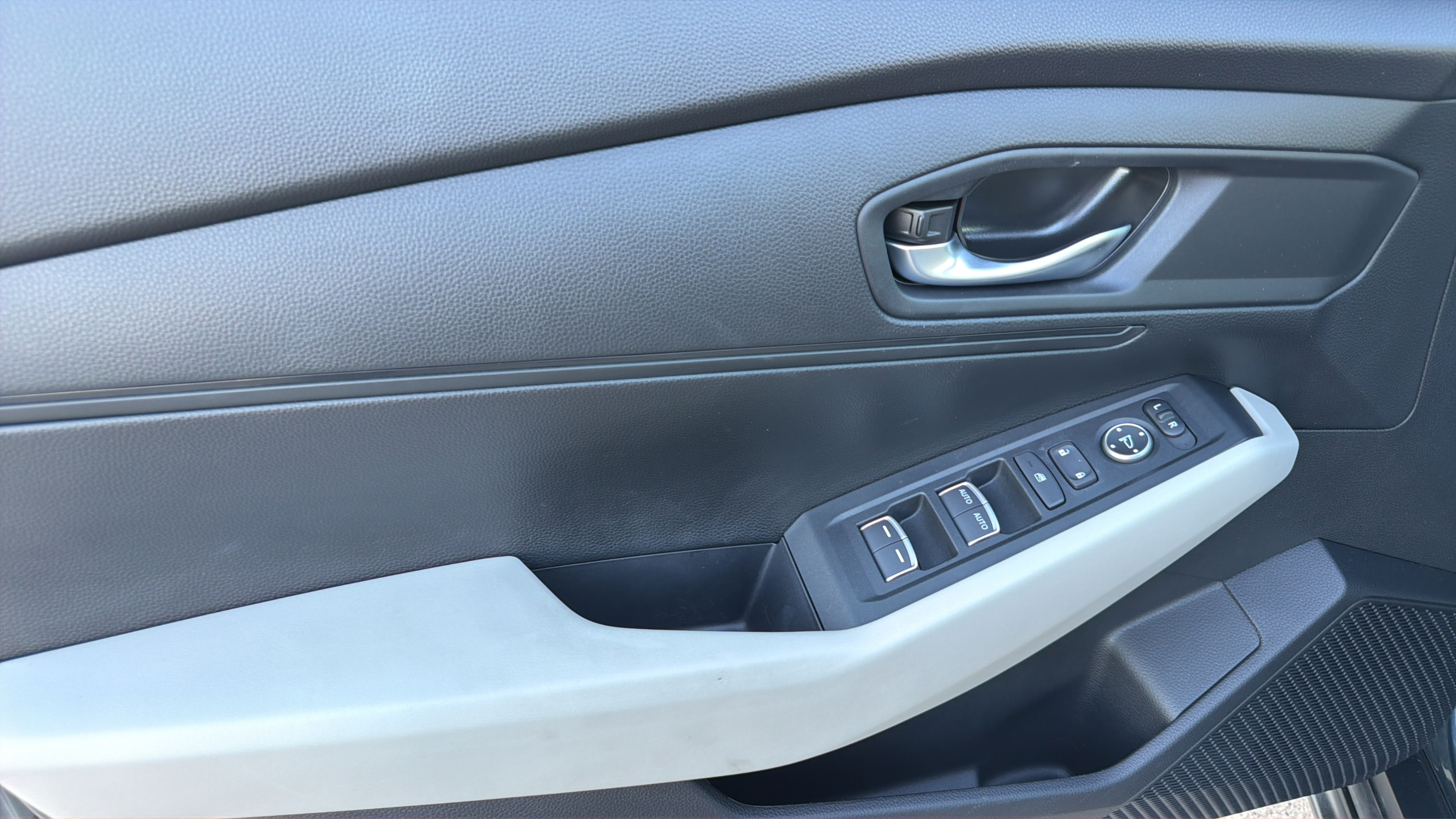 Used 2024 Honda Accord LX image 14