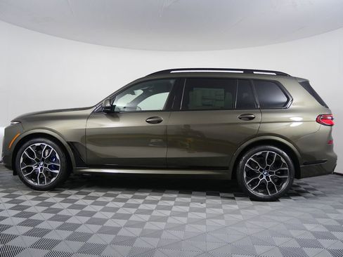 Used 2026 BMW X7 xDrive40i w/ M Sport Package image 6
