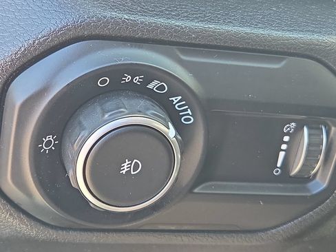Used 2023 Jeep Wrangler Sport AWD/4WD image 30