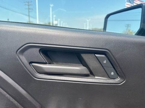 Used 2023 Chevrolet Colorado W/T RWD image 10