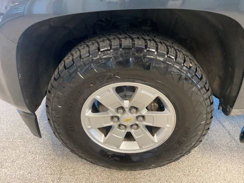 Used 2018 Chevrolet Colorado W/T w/ WT Convenience Package RWD image 10