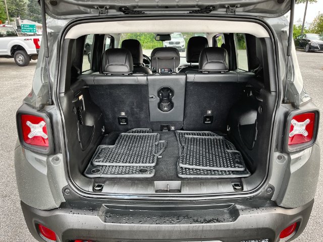 Used 2021 Jeep Renegade Trailhawk AWD/4WD image 23