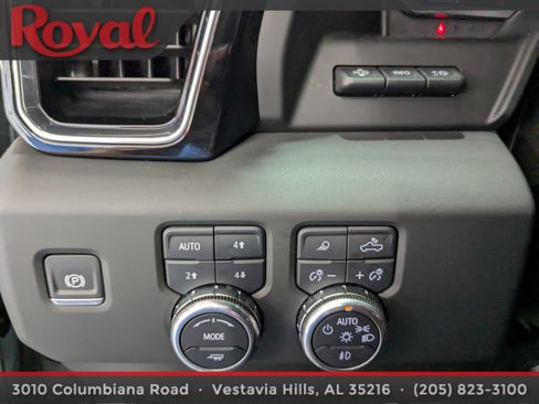 Used 2024 GMC Sierra 2500 Denali Ultimate AWD/4WD image 18