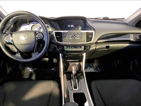 Used 2016 Honda Accord LX image 13