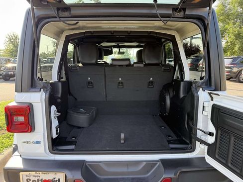 Used 2023 Jeep Wrangler Unlimited Sahara w/ Cold Weather Group AWD/4WD image 34