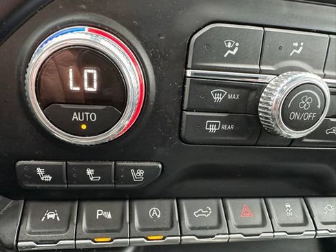 Used 2019 GMC Sierra 1500 AT4 w/ AT4 Premium Package AWD/4WD image 38