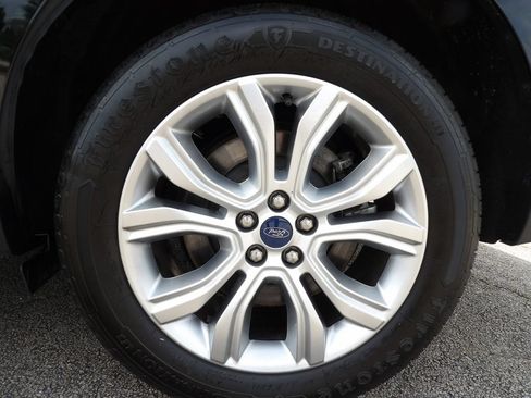 Used 2022 Ford Edge Titanium w/ Cargo Accessory Package AWD/4WD image 13