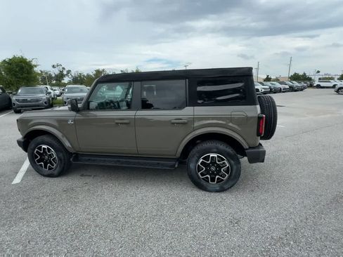 Used 2025 Ford Bronco Outer Banks AWD/4WD image 5
