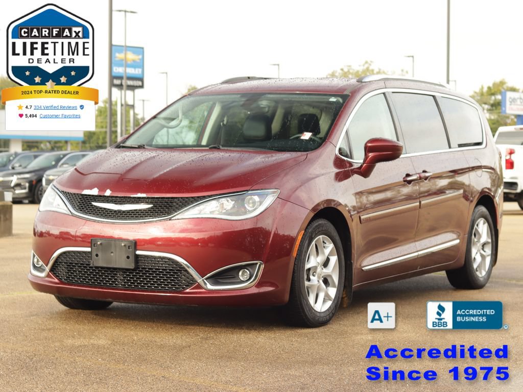 Used 2017 Chrysler Pacifica Touring-L Plus w/ Tire & Wheel Group FWD image 3