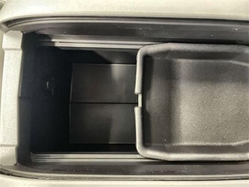 Certified 2024 Toyota Highlander LE image 21