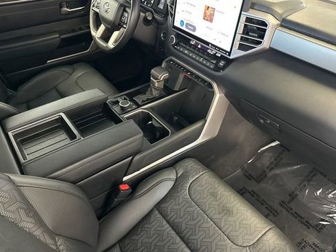Used 2023 Toyota Tundra Limited AWD/4WD image 18
