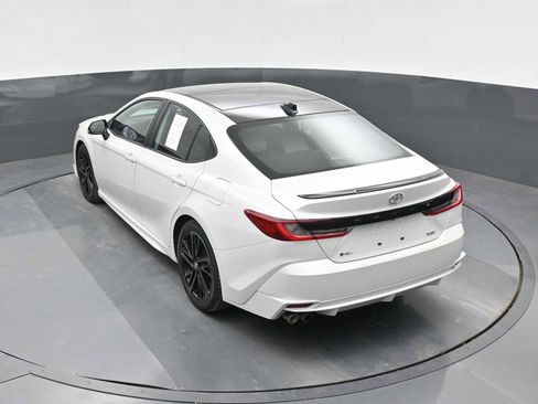 Used 2025 Toyota Camry XSE image 21