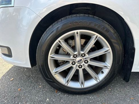 Used 2017 Ford Flex Limited image 12