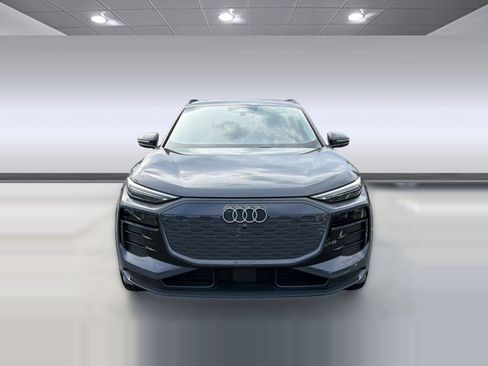 Used 2025 Audi Q6 e-tron Premium Plus w/ Premium Plus AWD/4WD image 6