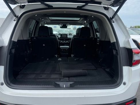 Used 2025 Honda Pilot Touring image 26