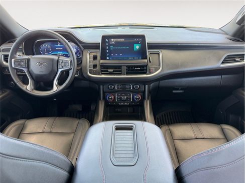 Used 2024 Chevrolet Suburban RST w/ Luxury Package RWD image 10