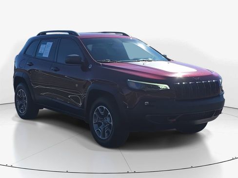 Used 2020 Jeep Cherokee Trailhawk w/ Trailer Tow Group image 2