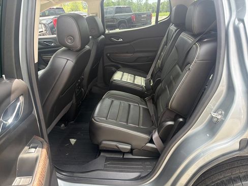 Used 2023 GMC Acadia Denali w/ Denali Ultimate Package FWD image 27
