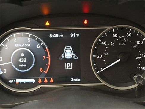 New 2025 Nissan Versa SV w/ Trunk Package image 32