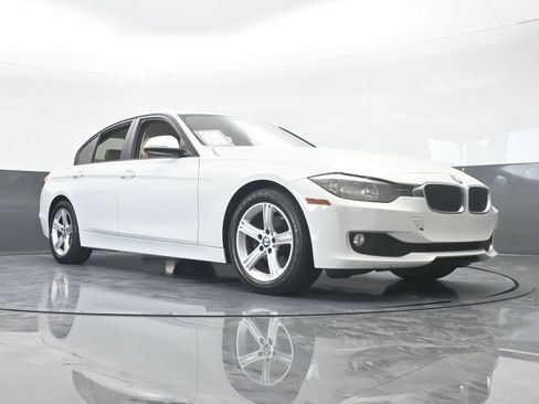 Used 2014 BMW 320i Sedan image 57