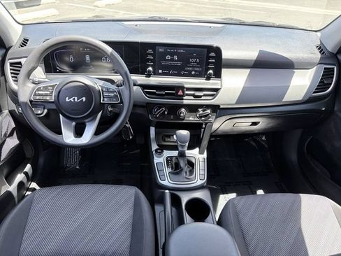 Certified 2026 Kia Seltos LX AWD/4WD image 8