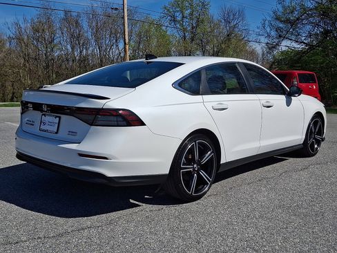 Used 2024 Honda Accord Sport image 6