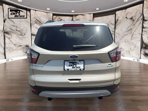 Used 2018 Ford Escape SE AWD/4WD image 7