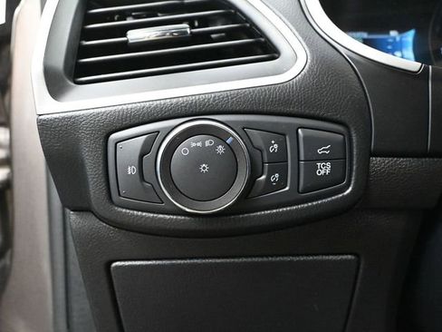 Used 2019 Ford Edge SEL w/ Equipment Group 201A image 31