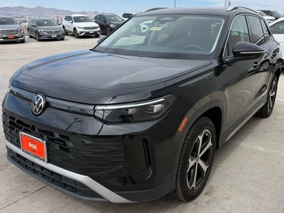 Certified 2025 Volkswagen Tiguan SE