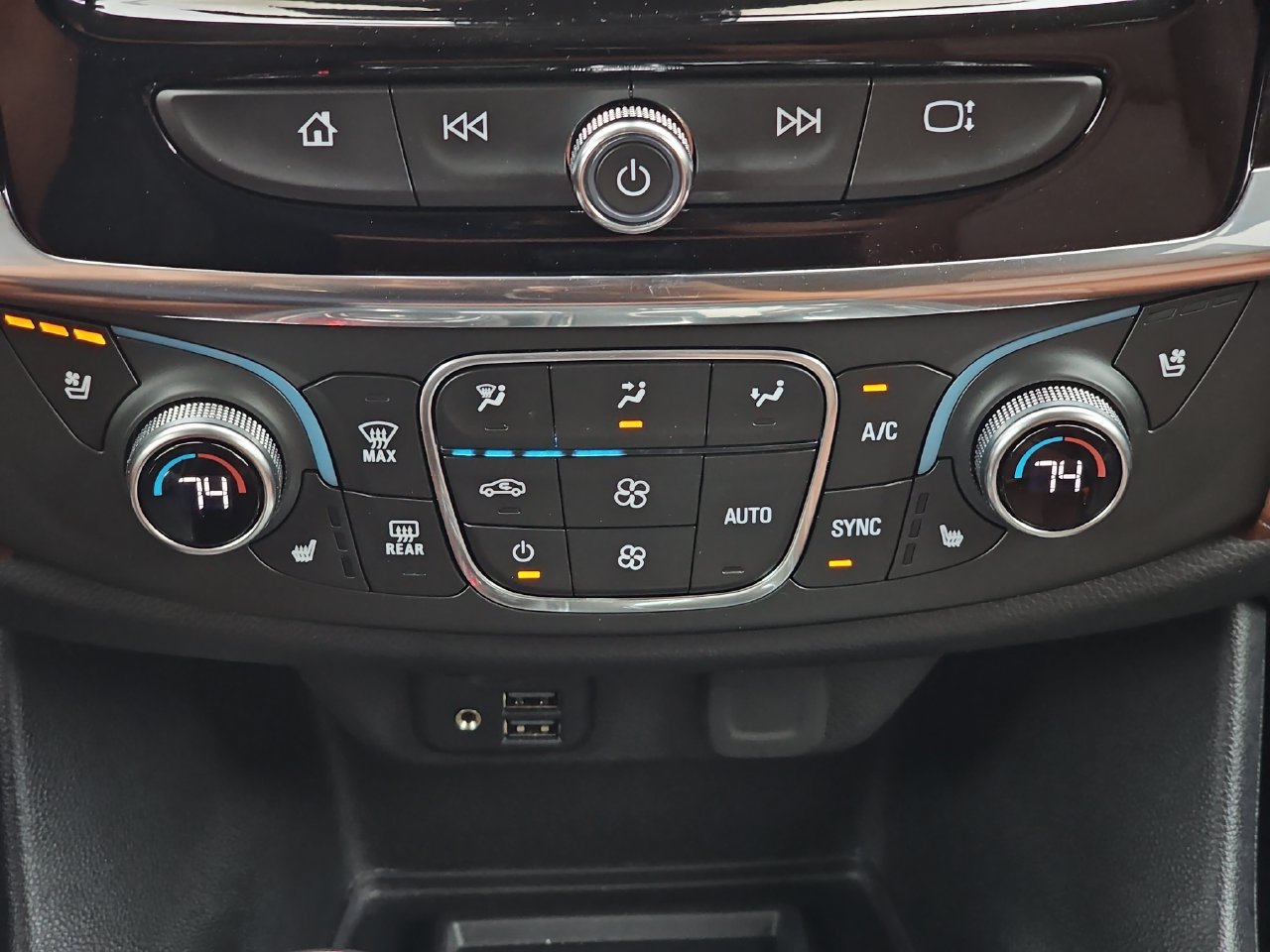 Used 2020 Chevrolet Traverse High Country AWD/4WD image 27