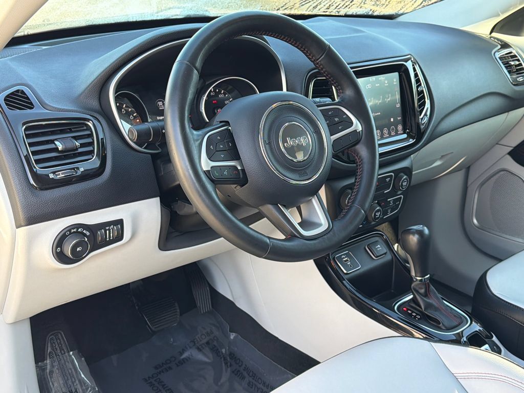 Used 2019 Jeep Compass Limited FWD image 17