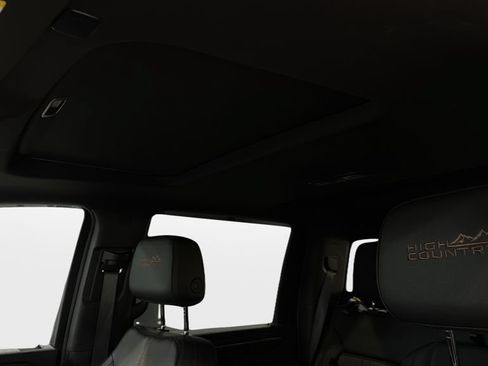 Used 2024 Chevrolet Silverado 3500 High Country w/ High Country Premium Package AWD/4WD image 33