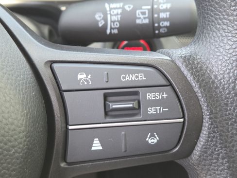 Used 2025 Honda CR-V LX image 6