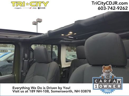 Used 2022 Jeep Wrangler Unlimited Sport S w/ Sun And Sound Package image 28