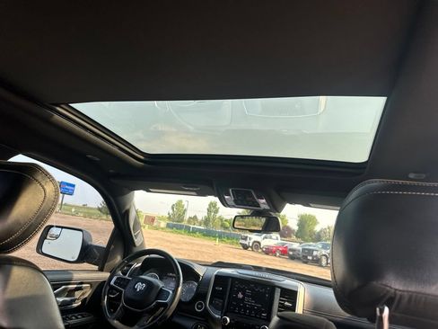Used 2019 RAM 1500 Laramie w/ Sport Appearance Package AWD/4WD image 28