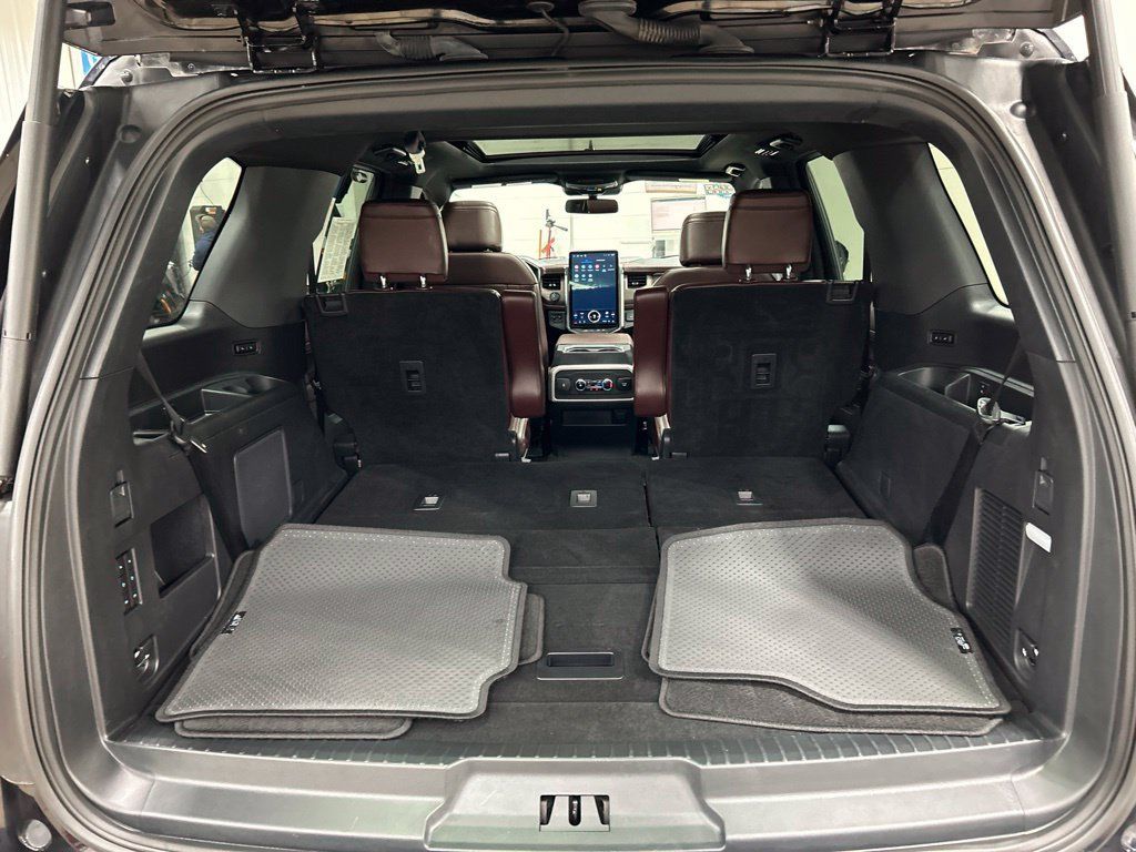 Used 2024 Ford Expedition Limited AWD/4WD image 37