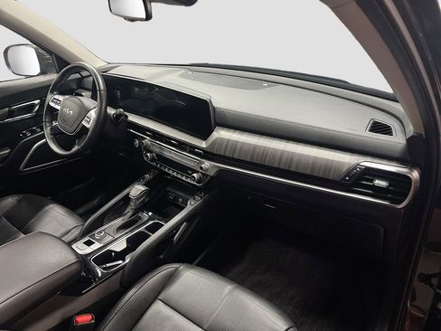 Used 2023 Kia Telluride EX image 32
