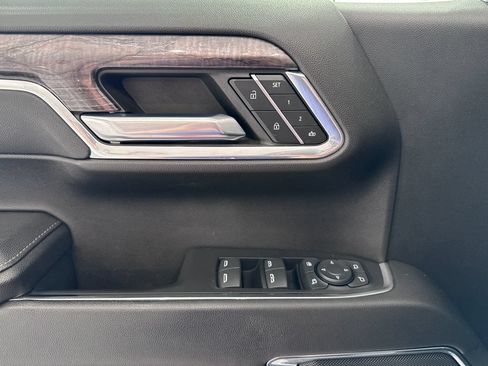 Certified 2023 Chevrolet Silverado 1500 LTZ w/ LTZ Convenience Package II AWD/4WD image 27