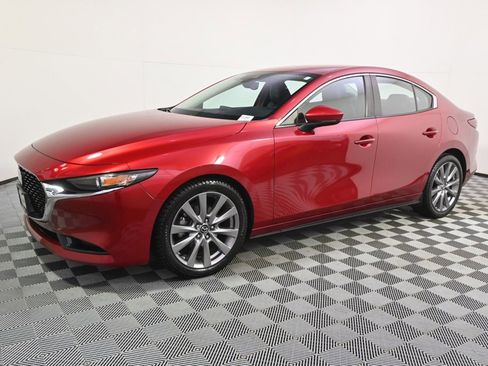 Used 2019 MAZDA MAZDA3 AWD Sedan w/ Select Package image 2