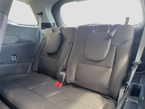 Used 2023 Ford Explorer XLT AWD/4WD image 23