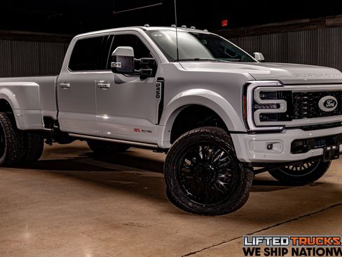 Used 2026 Ford F450 Platinum image 1