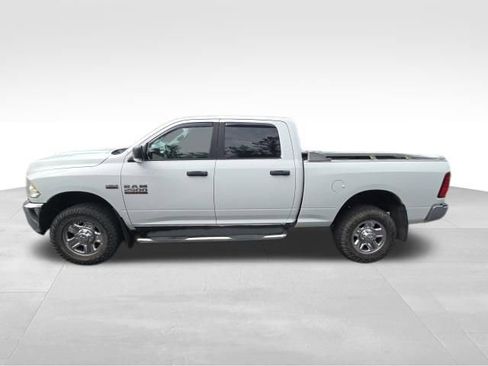 Used 2014 RAM 2500 SLT w/ Luxury Group AWD/4WD image 3