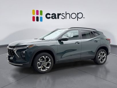 Used 2025 Chevrolet Trax LT w/ Driver Confidence Package