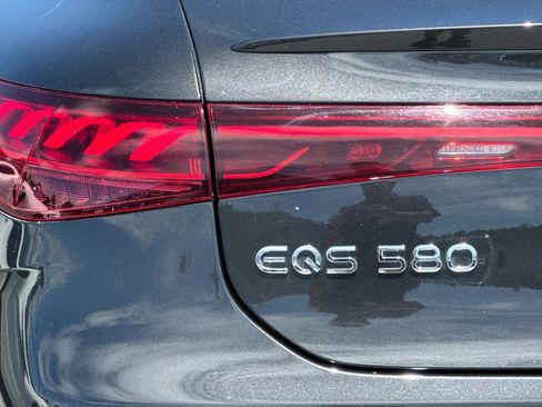 Certified 2023 Mercedes-Benz EQS 580 4MATIC Sedan image 12