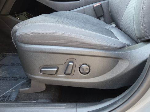 Used 2023 Hyundai Santa Fe SEL image 17