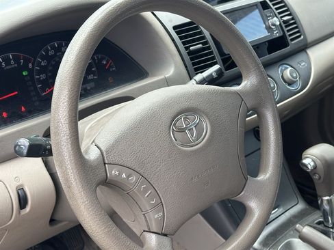 Used 2005 Toyota Camry LE FWD image 31